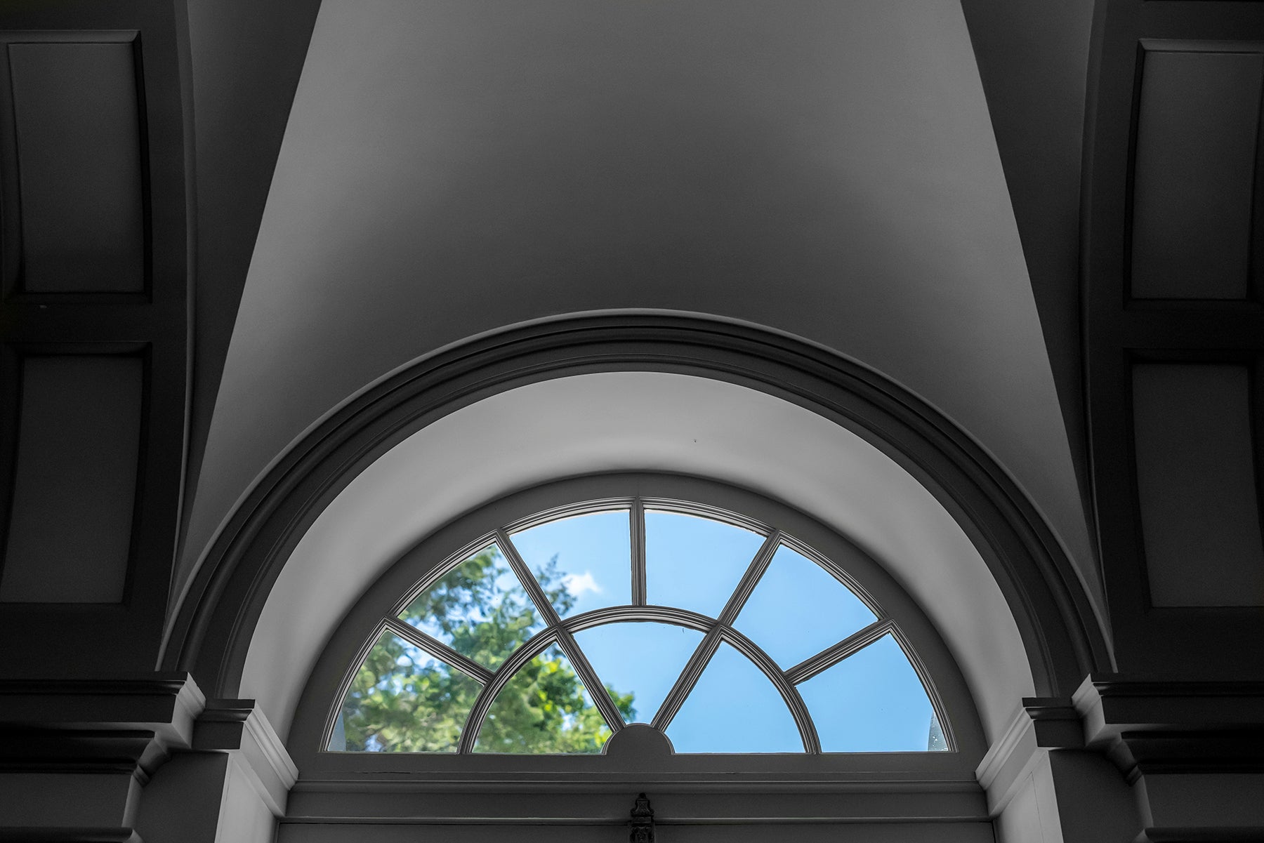 Circle top window