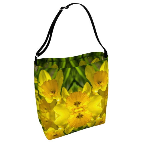 Shoulder tote with daffodil design