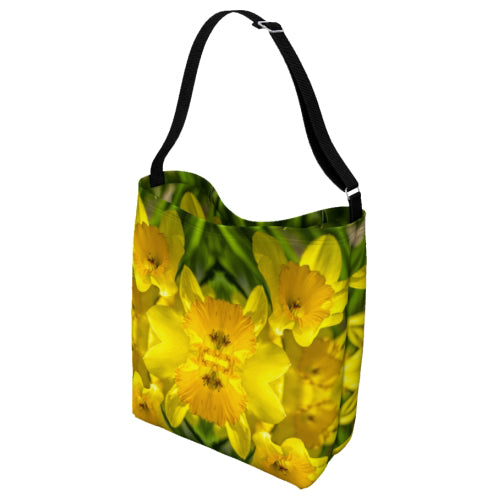 Shoulder tote with daffodil design