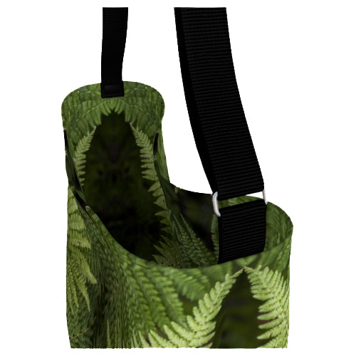 Shoulder tote with fern design