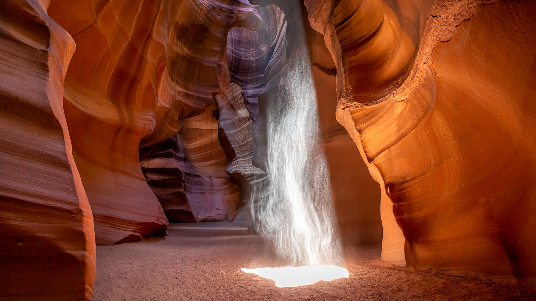 Blowing sand in Upper Antelope Canyon