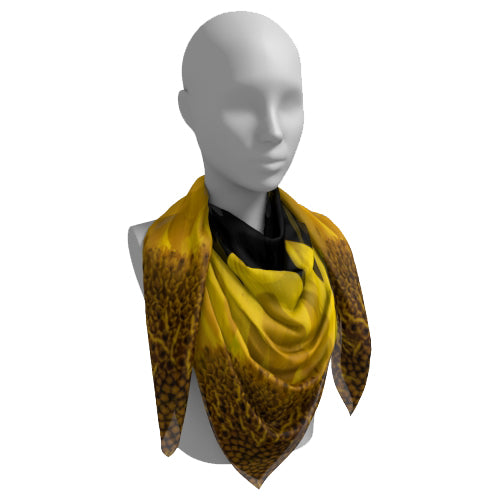 Square scarf with sunflower design