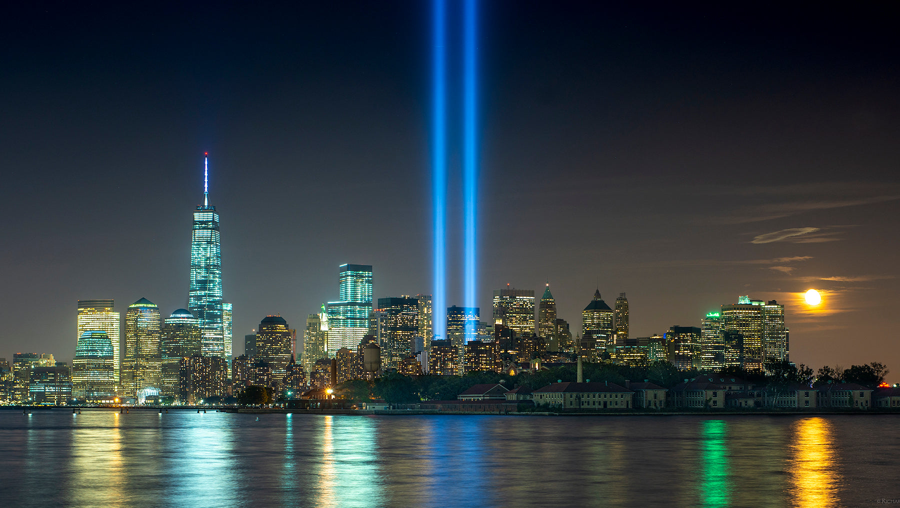 Tribute in LIght 9/11 memorial